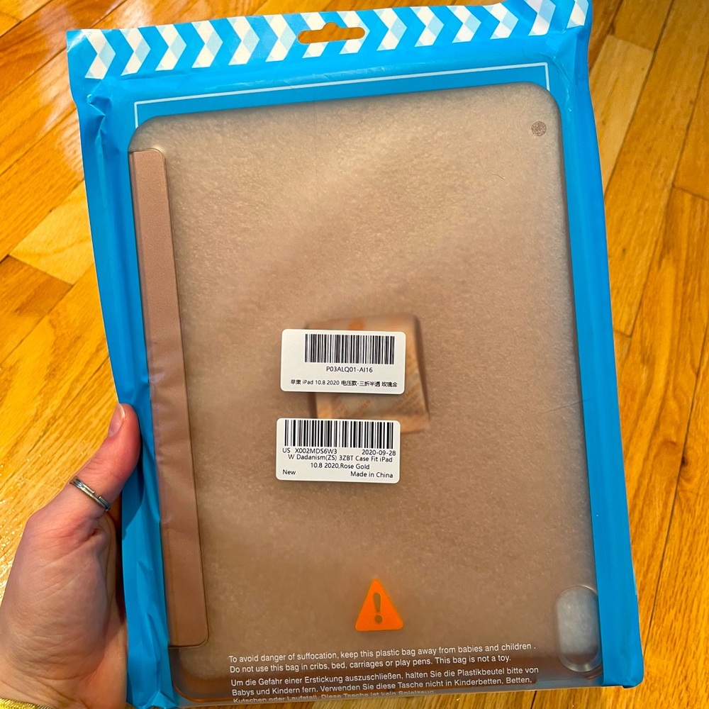 Rose gold iPad 10.8 case